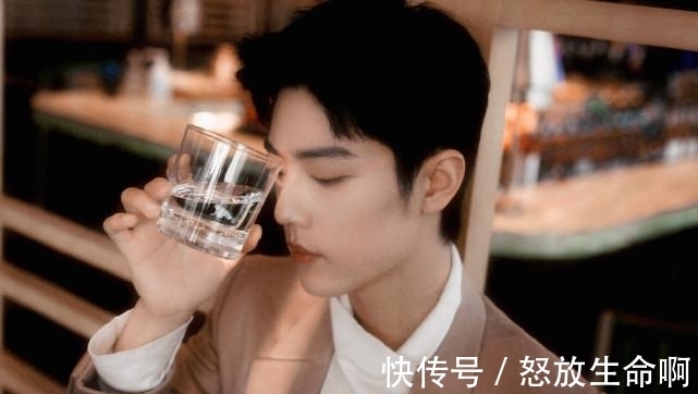 刘卓|肖战参加《我们的歌》有多值?不仅和番茄台建立合作,还认识了圈内优秀人脉