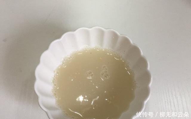 酵母粉|蒸馒头，别只加酵母！学会加“2白”，馒头凉了也不硬，又白又香