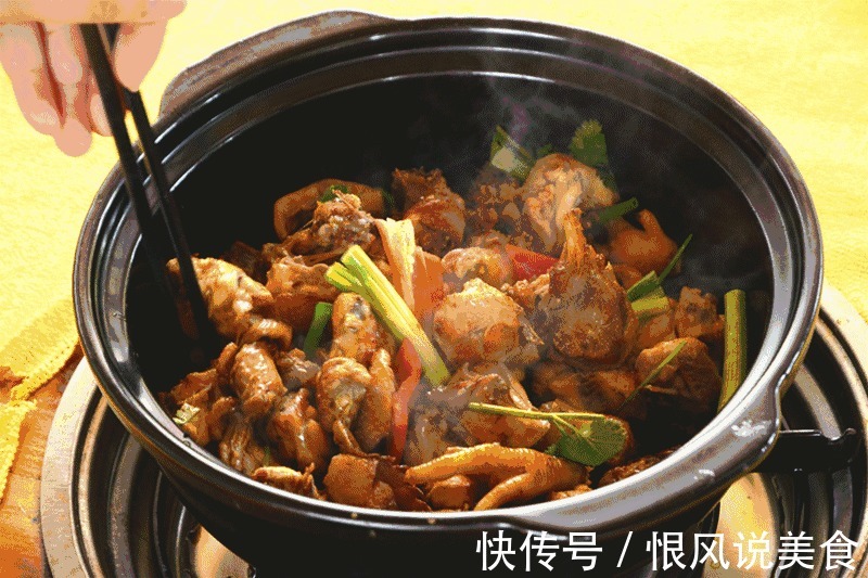 炖鸡肉时，别傻傻只加水！多加一点“它”，不仅肉嫩汤浓，还入味