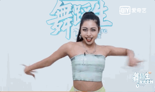 dn《舞蹈生》四十位女生初舞台首秀各具魅力,网友:心动了