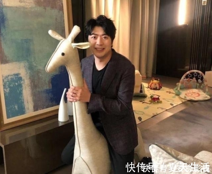 坐月子|“月子期”复工！吉娜身材仍完美，网友：媳妇坐月子，老公胖成球