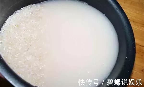 淘米水|很多人问淘米水能直接浇花吗一个步骤教你将其变成绝佳肥料!
