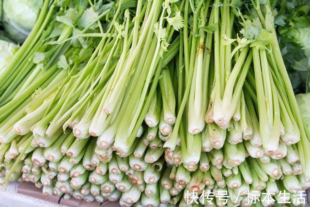 芹菜|血压高别慌,常吃下面6种天然“降压”食物,三高“绕着”你走