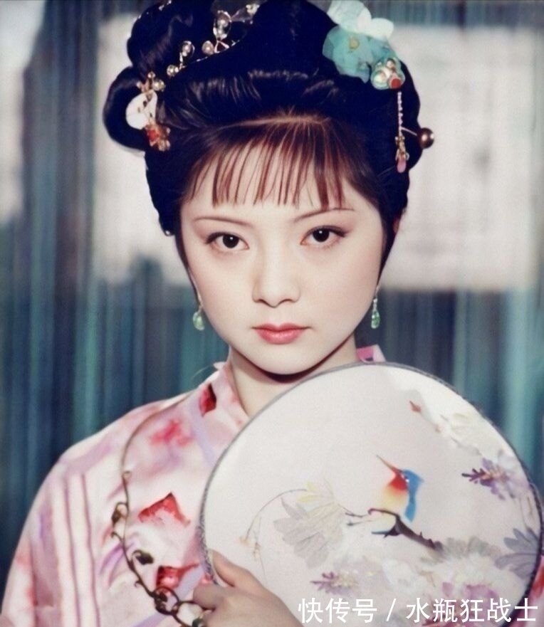 贾母&薛宝钗的心机有多深?清虚观打醮,林黛玉一针见血点出她的城府