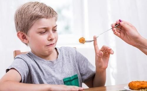 竖纹|指甲上有“竖纹”出现,是不是身体存在病症,大夫的回答让你明白