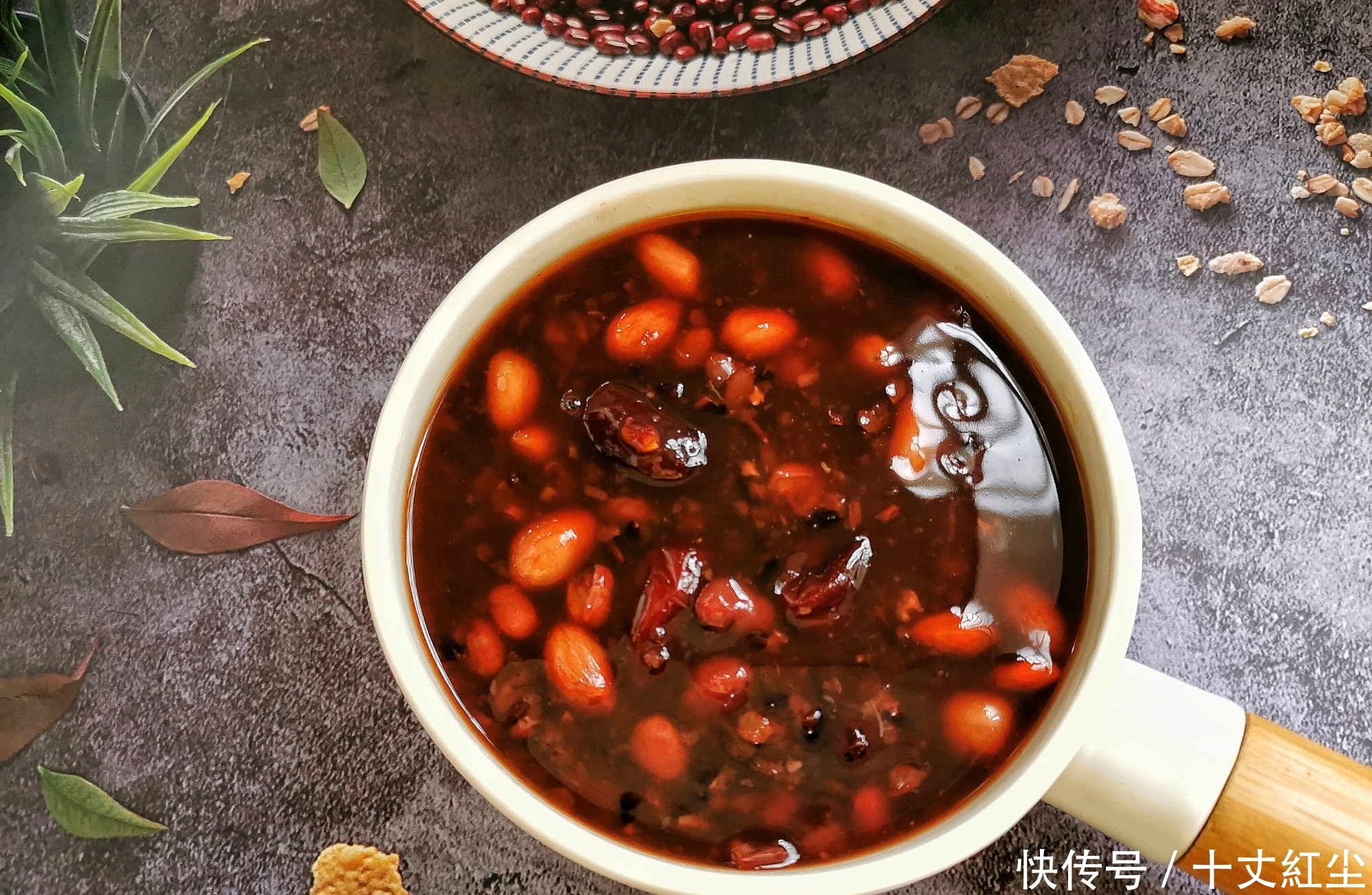 煮粥|天冷了,此5种食材煮粥是绝配,每天喝一碗,清甜滋润气色好