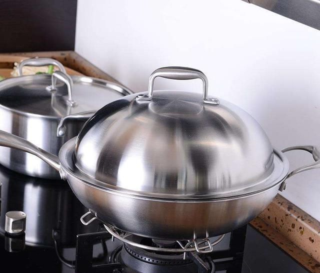 痕教|不锈钢锅有黑垢,用钢丝球一擦一道痕教你一招,干净省力不伤锅