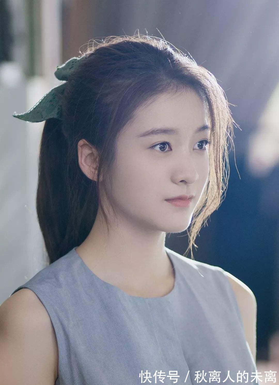 中分|脸上有3个特点的女生,不适合留中分!侧分大刘海更适合你