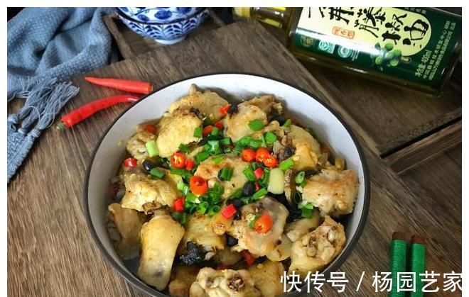 鲜香|鸡翅最简单的做法,10分钟端上桌,鲜香嫩滑,比可乐鸡翅还好吃