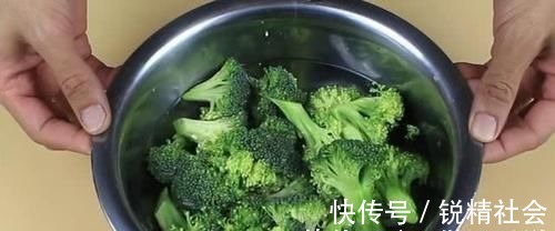 天天吃西兰花,从来都没有吃对?炒西兰花之前,到底要不要焯水?