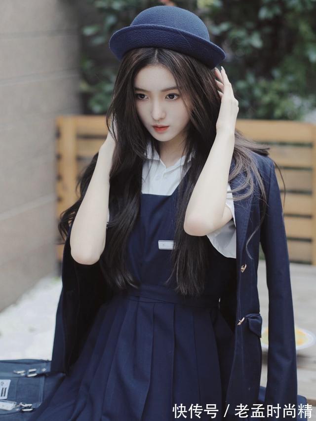 制服 JK制服学生裙正装也很好看,美女穿起来很有青春气息,安静甜美