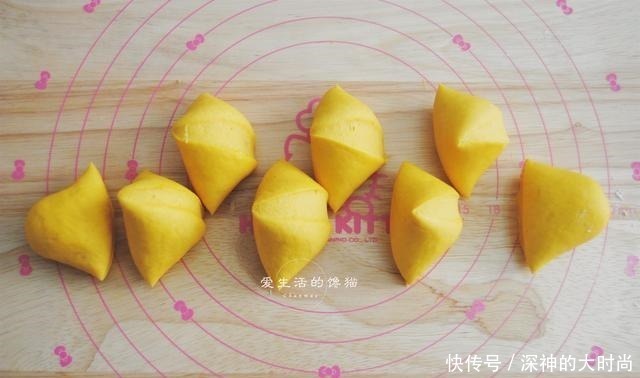 做包子不要只会加酵母,多加一勺它,包子又软又胖,冷了也不硬