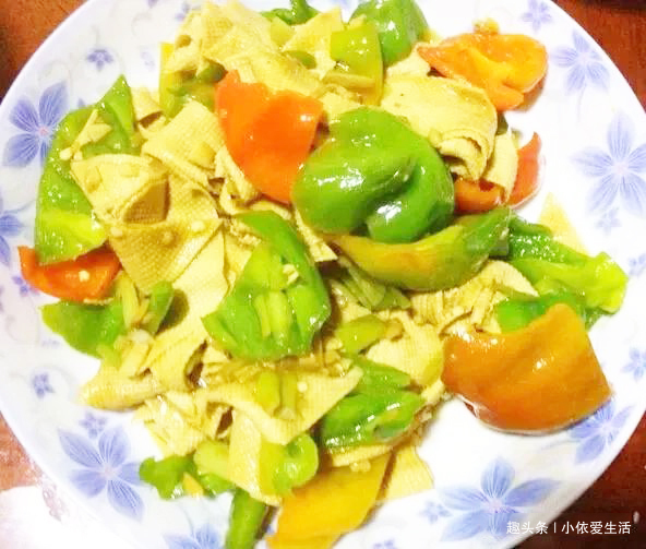 餐桌上备受欢迎的几道家常菜，荤素搭配，美味营养，好吃又下饭