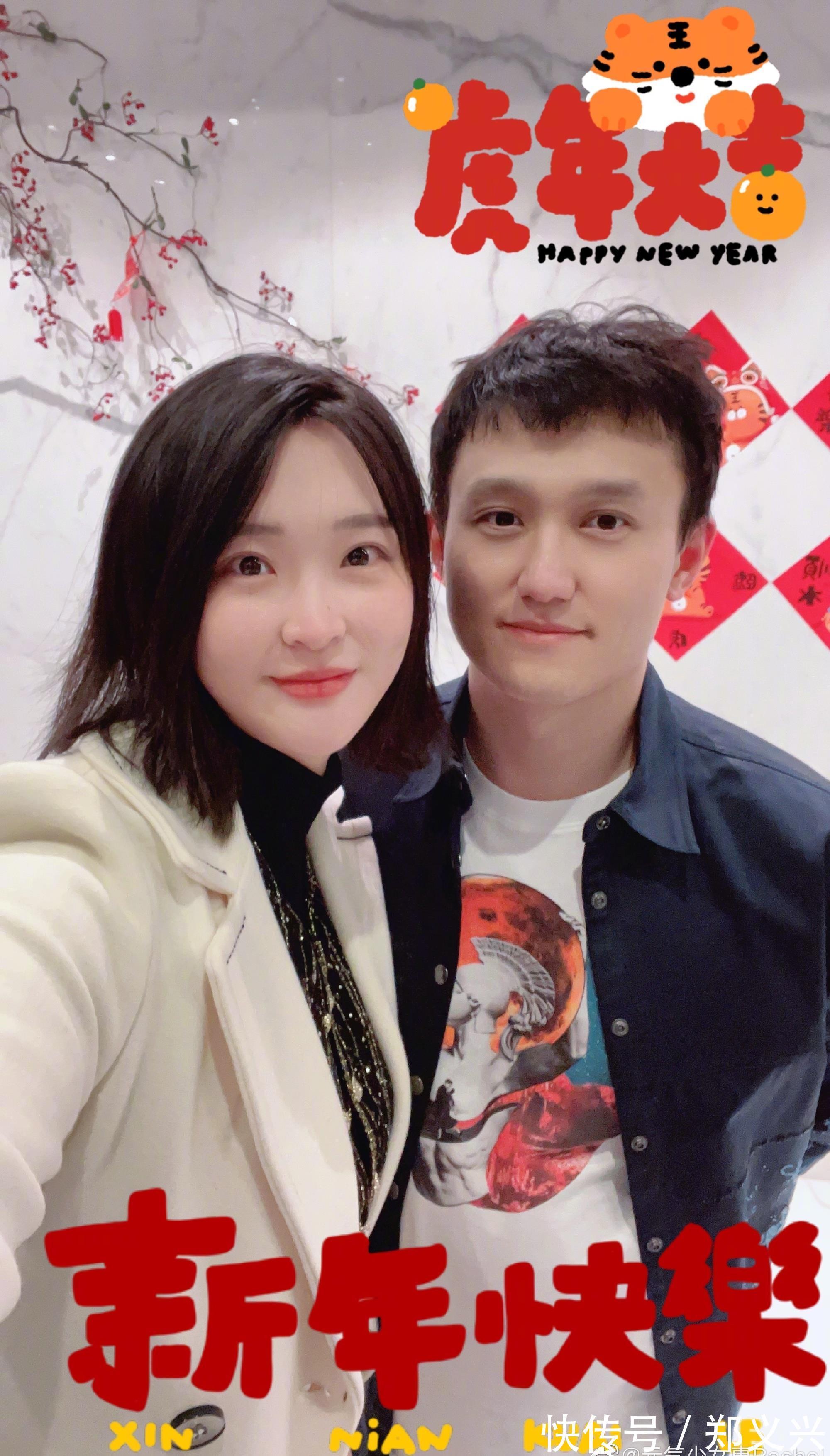 王一梅|张常宁晒一家13口全家福!父亲哥哥丈夫皆帅气,与男篮国手一起玩