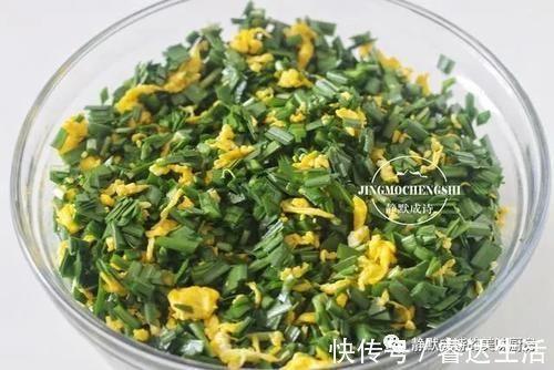 烫面|做韭菜鸡蛋馅儿饼,饼皮软嫩久放不硬的秘诀,我都告诉你
