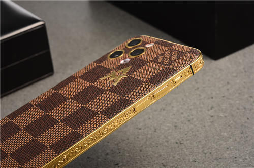 给iPhone穿上一身LV棋盘格纹,一次朴实无华的跨界之旅!