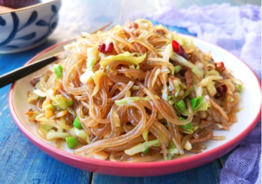 这菜味道实在香,连吃两顿都不腻,一上桌三下两下被抢光!