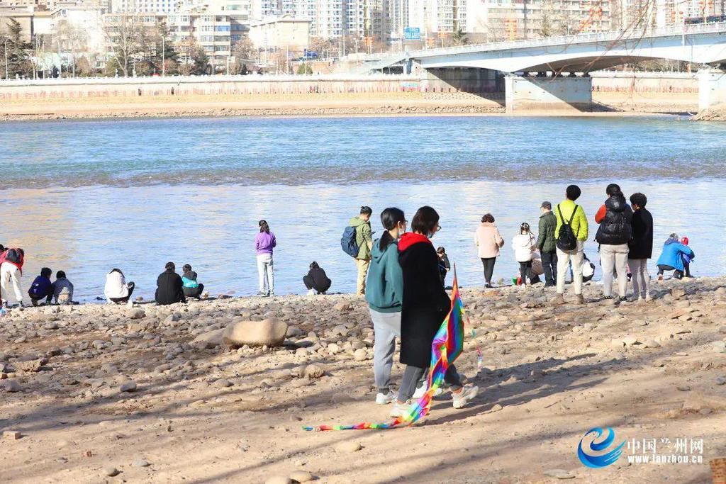 中年|正当时！“云赏”兰州春~