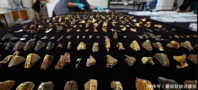 娃坑|放羊娃坑中救羊,发现10亿黄金宝藏,村民哄抢专家劝其上交