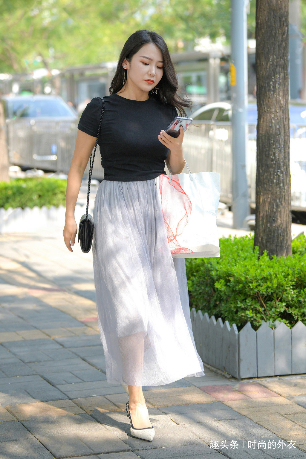 双层裙 轻盈雅致的纱裙穿搭,显瘦又舒适,身材微胖的女生值得借鉴