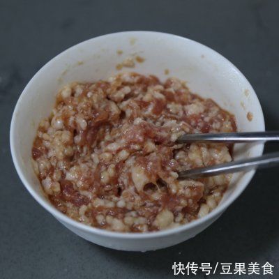 胡萝卜丁|#一勺葱伴侣，成就招牌美味#肉酱意面