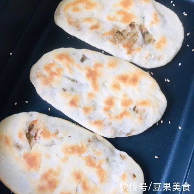 紫苏酱|第一次尝试梅干菜鲜肉锅盔，没想到这么好吃
