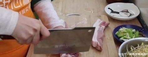 自从学会面条这个做法,孩子三天两头点名要吃,每次一大锅都吃完