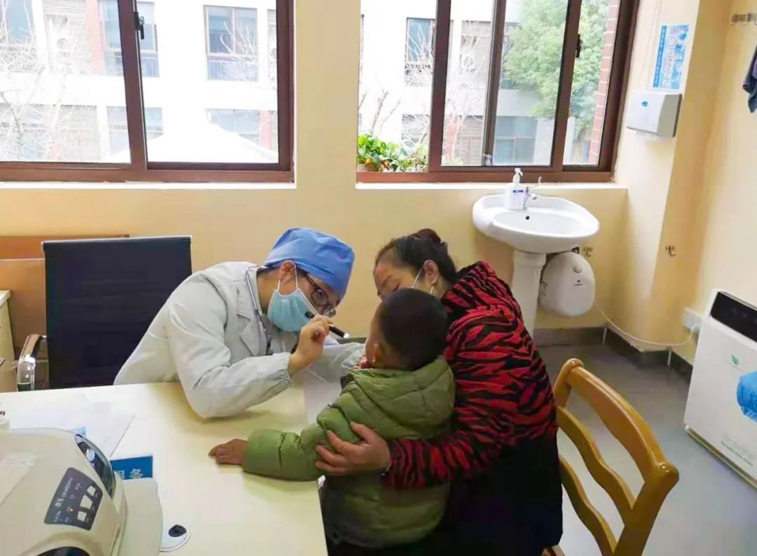 莎莎|五岁男孩脾胃衰竭，大人有四种看似为娃好的饮食习惯，其实在害娃