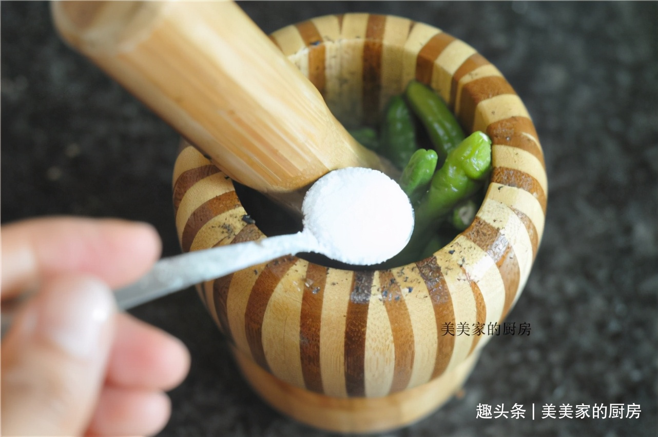入夏我一周吃3回，2元1斤维C高，买来洗净一蒸，太开胃了