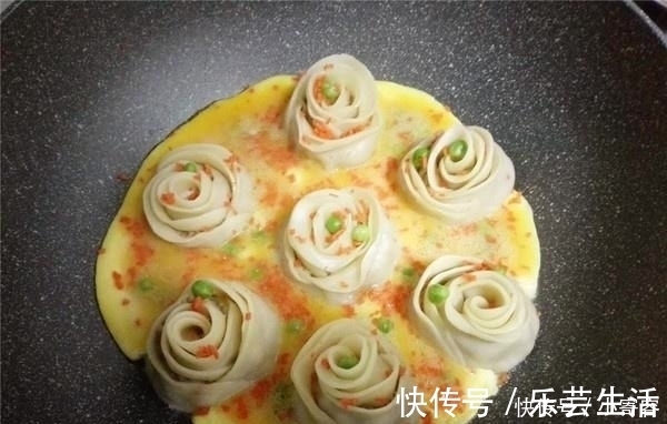 胡萝卜碎|饺子“新包法”，刚上桌儿子就抢着吃，直呼太有创意了！真香！