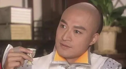 孝庄太后#青梅竹马不过是个幌子,孝庄和多尔衮的关系远不止叔嫂那么简单