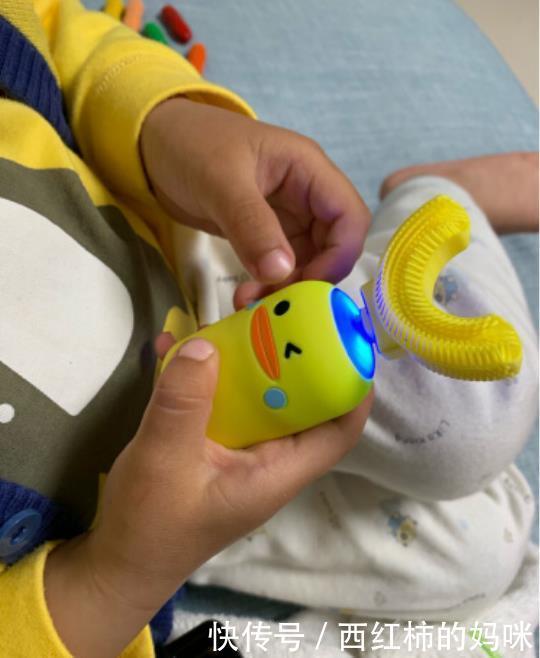 刷牙|父母做好2件事儿,轻松让宝宝爱上刷牙,有效地正确刷牙