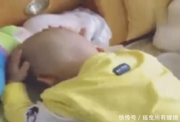 宝妈|孩子不肯剃头发,睡醒后发现变成光头,宝宝的行为让宝妈笑喷了