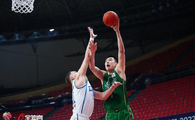 杨鸣|辽宁16分大胜!赵继伟25+9高效爆发,付豪24+3,弗格再遭质疑