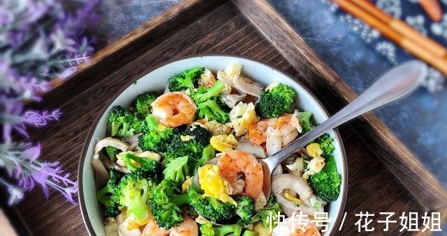 西兰花|教你如何治疗便秘,这做法头一次见!做法特别简单易懂!