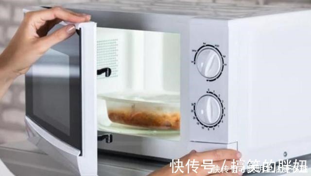干辣椒|家有微波炉的要注意,这5种食物不可以微波炉加热,看完告诉家人