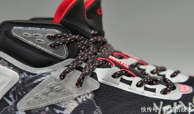 联名还降价的国产好鞋!安踏-漫威联名全系列开箱