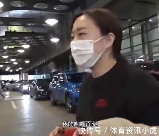 世乒赛|美国海关没收石川佳纯所带面包,日乒一姐苦笑吐槽,妈妈陪她出征