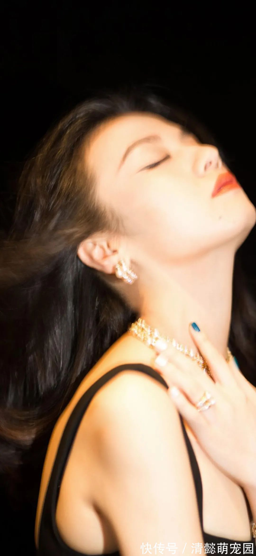 如喪|神仙·壁紙丨人之所以傷心,是因為看得不夠遠