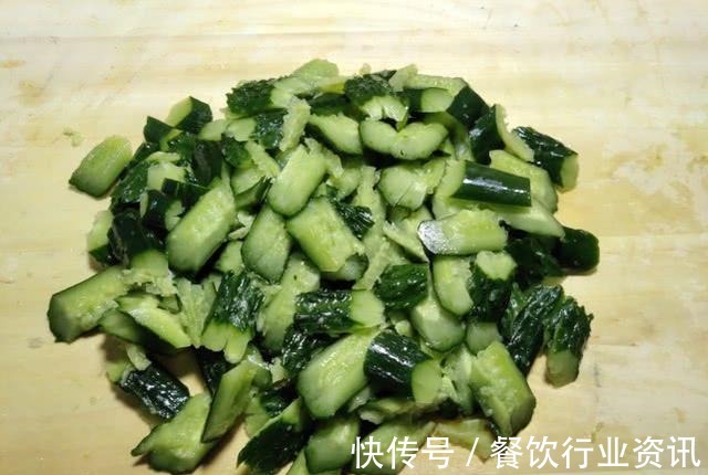 清脆|凉拌黄瓜的好吃做法,清脆爽口,下酒下饭最美味!