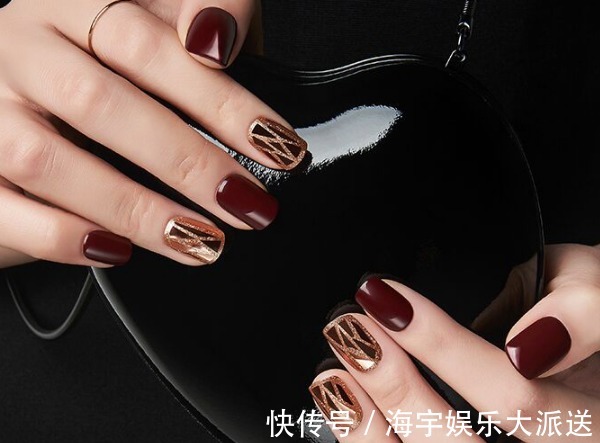 粉底|女明星为了美也太拼了,假头发假指甲不算什么,“假皮肤”才真狠