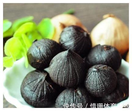 糖尿病人|这4种不起眼的食物,是天然“胰岛素”,每天吃一点,平稳降血糖