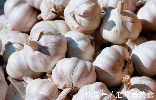 农民们|农民枕头底下放的神奇宝贝是我们常吃的,能助睡眠第二天精神旺盛