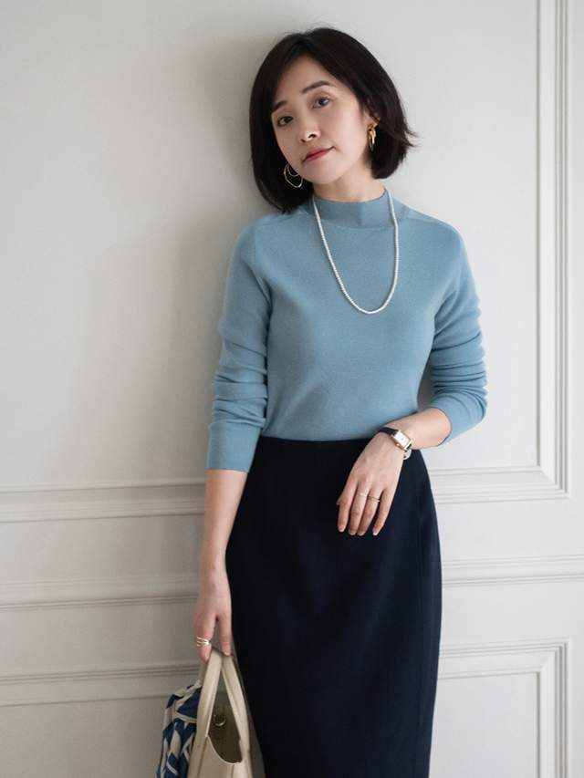 穿搭|女生博主的穿搭指南,毛衣搭配卡其色直筒裤高级洋气,简约优雅