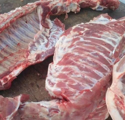 排骨|买排骨时,碰到这4种扭头就走,白给都别要,肉贩自己从不吃