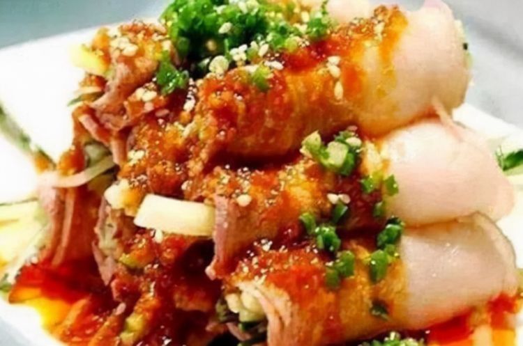 味道鲜美可口的家常美食，色香味俱全，简简单单很下饭
