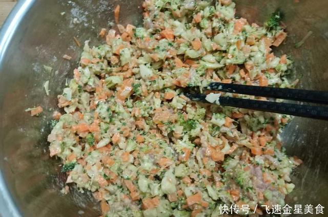  上桌|西兰花不炒肉，教你独特吃法，只需10分钟就上桌，口感清脆又好吃