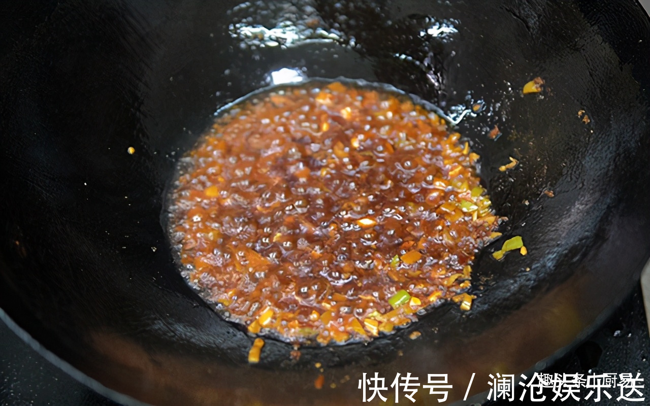 鱼片|川味水煮鱼怎么做才好吃,分享详细制作步骤,肉质鲜嫩,不腥不碎