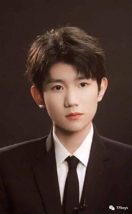 本来以为王源是个高手，没想到却是个青铜玩家？