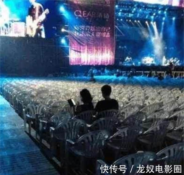 鳥巢|最可憐的演唱會！8萬的鳥巢只來了25人，邊唱歌邊收凳子，尷尬